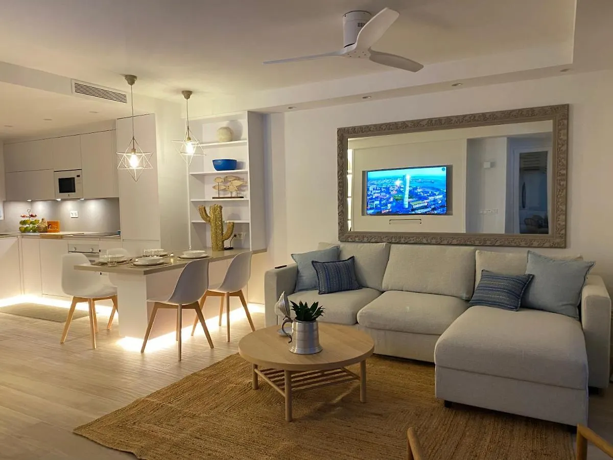 Modern New Apartment, Sea View And Private Parking Marbella